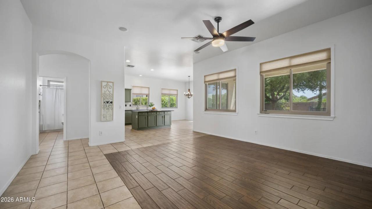 Real Estate Picture 9