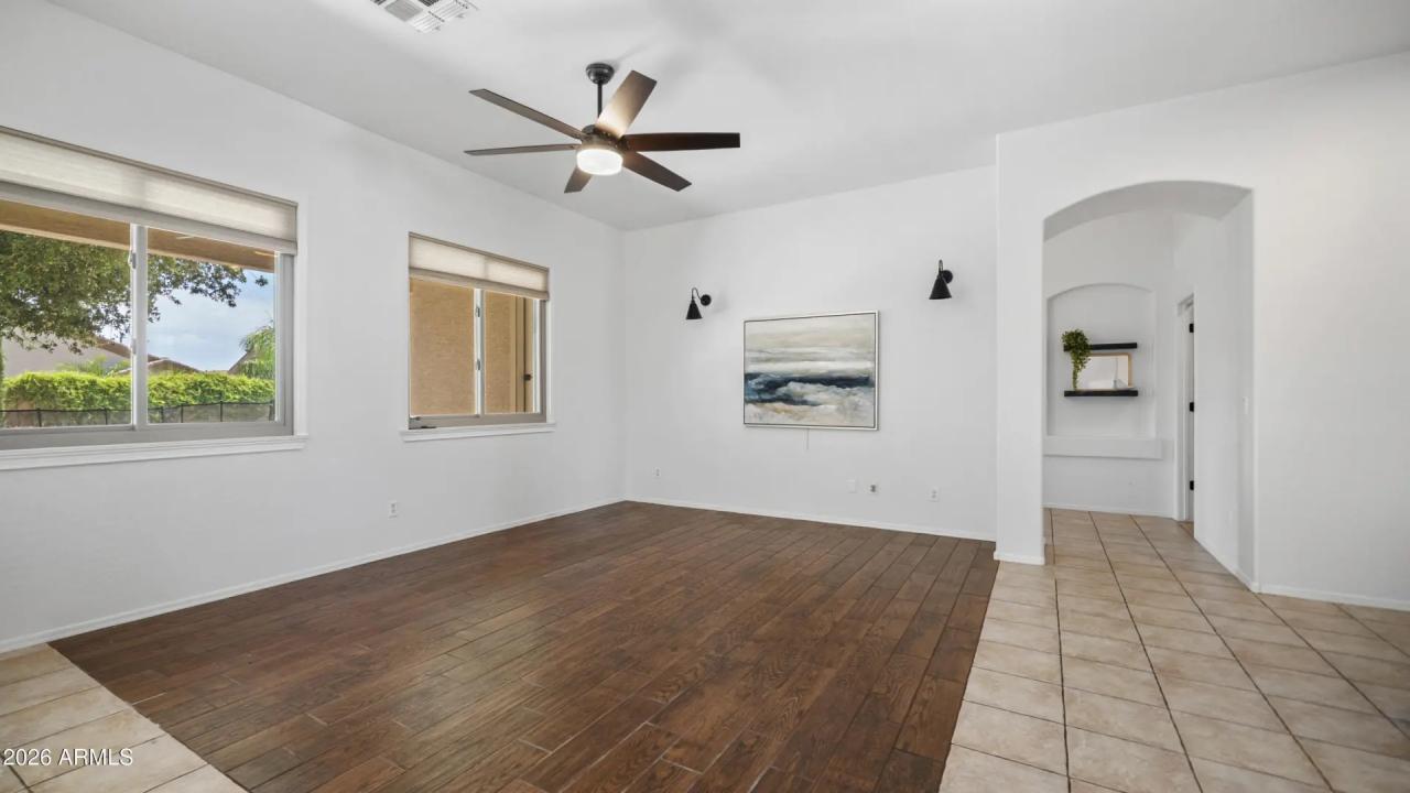 Real Estate Picture 10