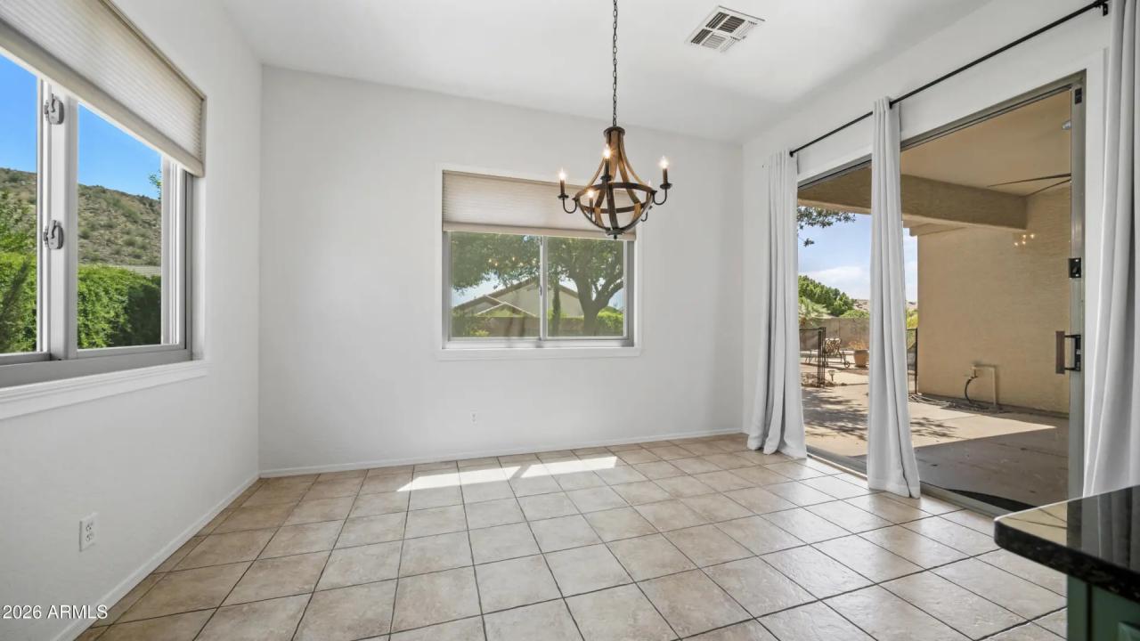 Real Estate Picture 19