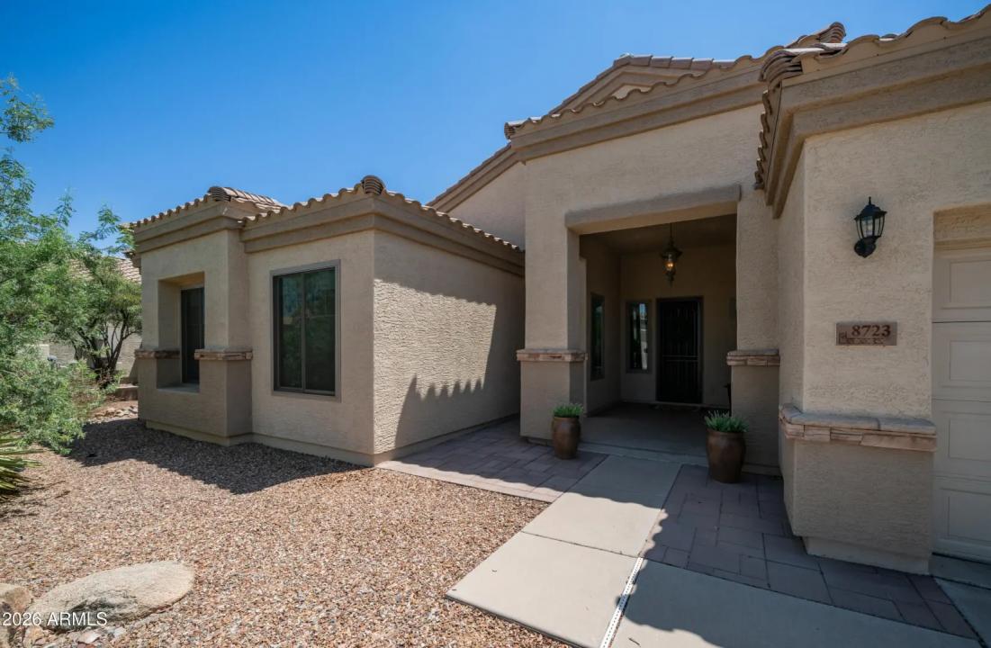 Real Estate Picture 5