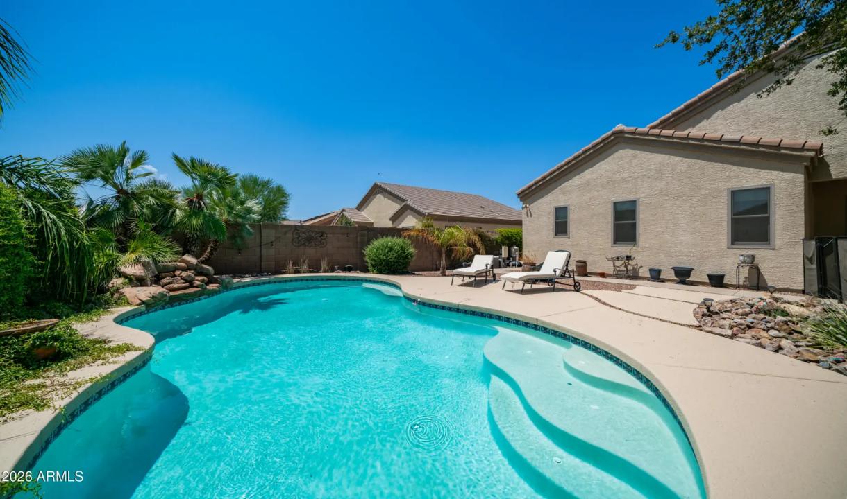 Real Estate Picture 37