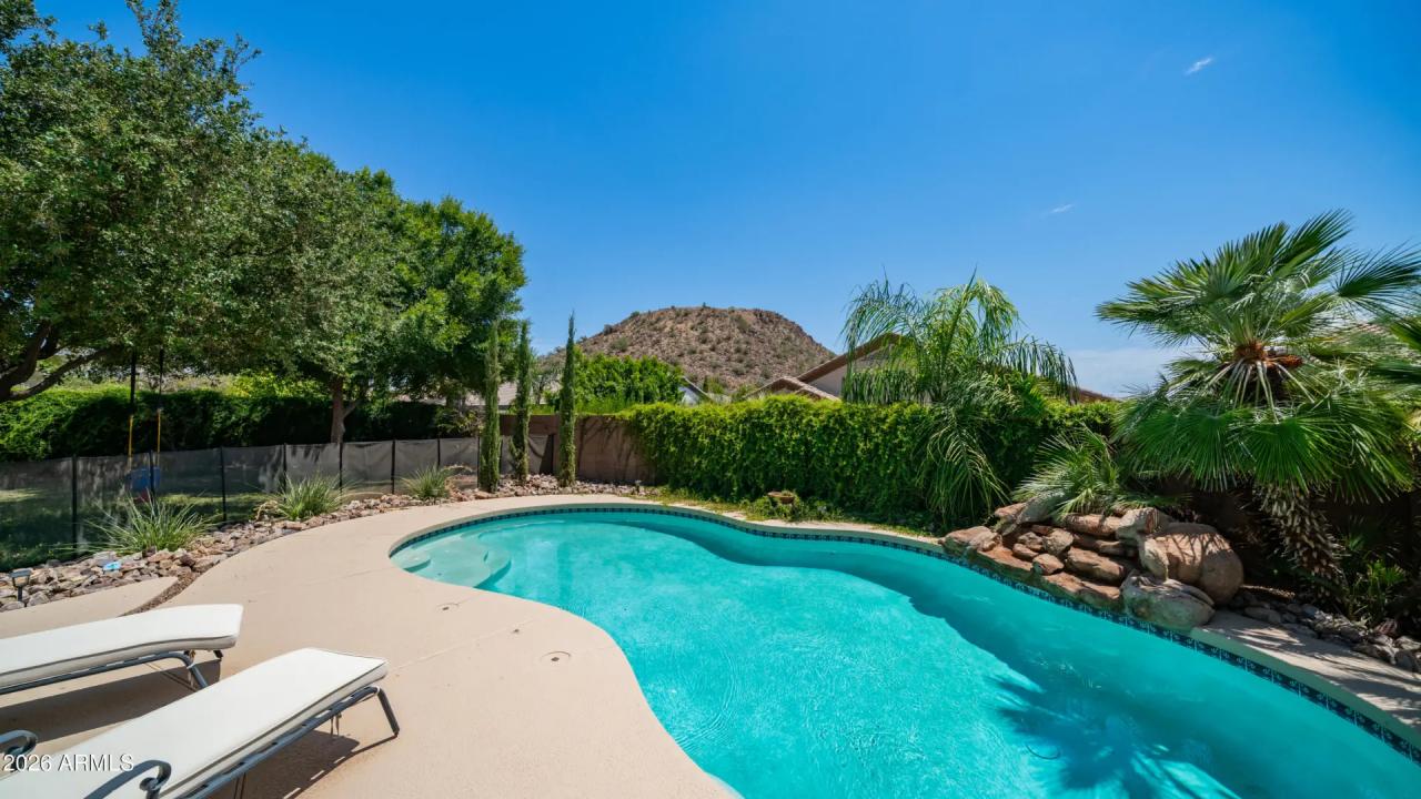 Real Estate Picture 1