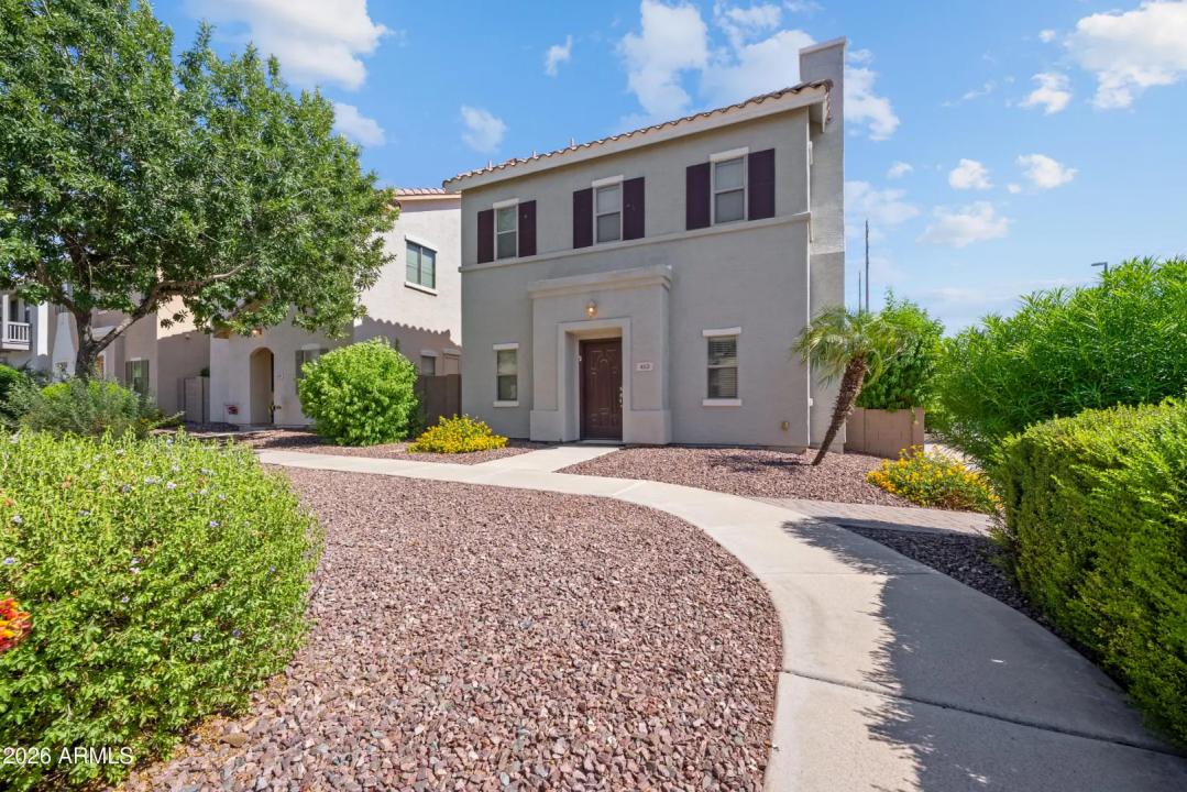 Real Estate Picture 1