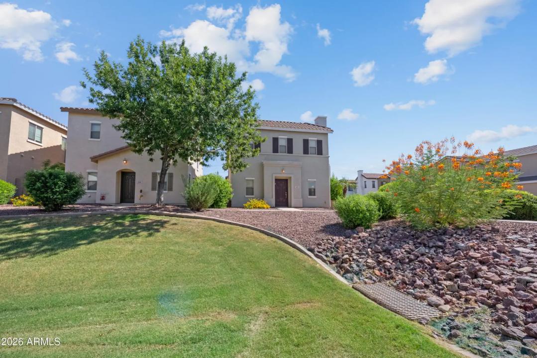 Real Estate Picture 2