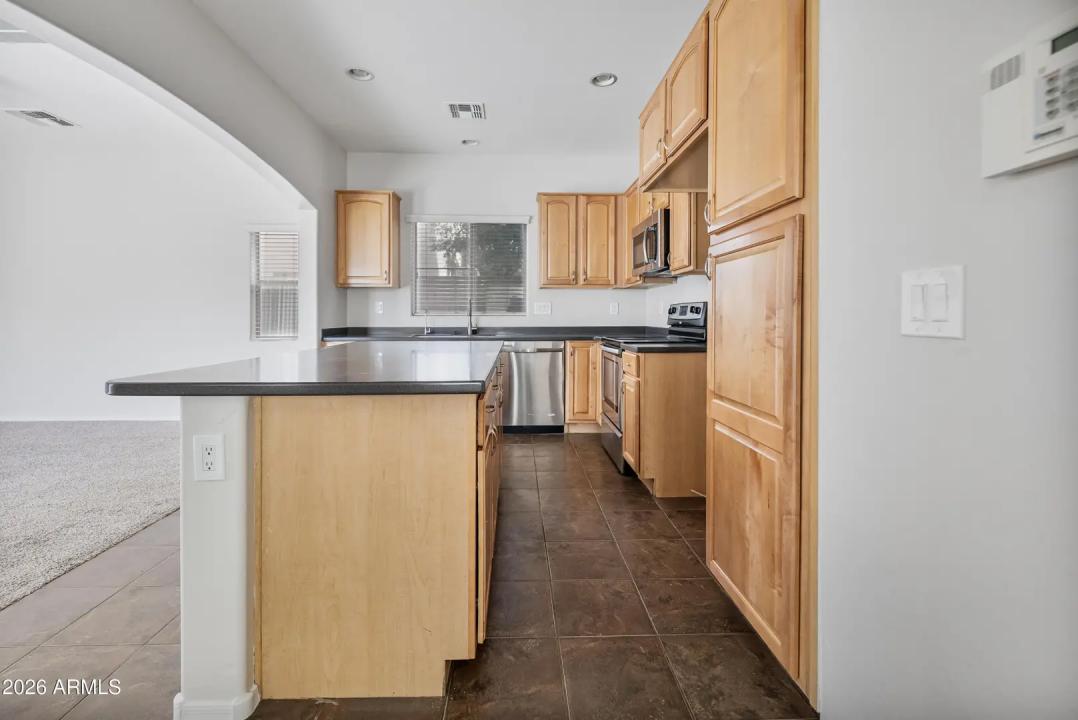 Real Estate Picture 15