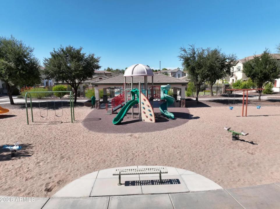 Real Estate Picture 36