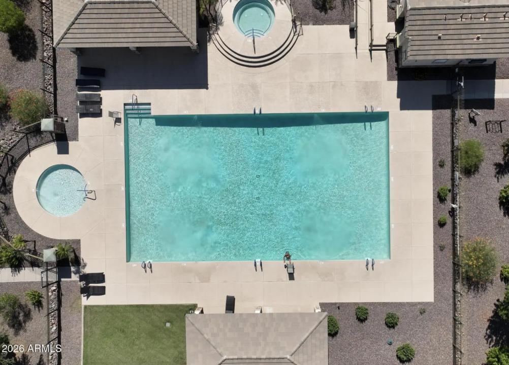 Real Estate Picture 37