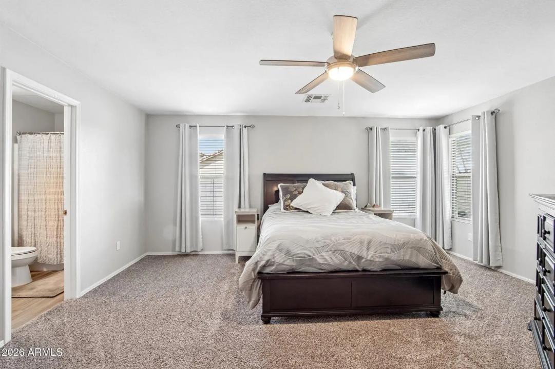 Real Estate Picture 15