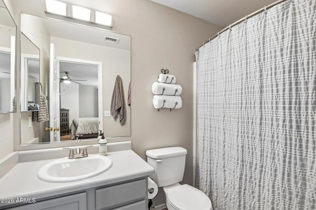 Real Estate Picture 17