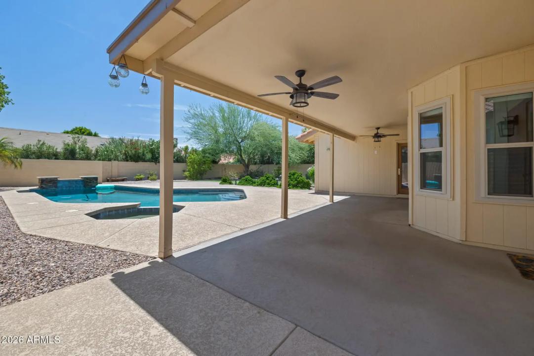 Real Estate Picture 32