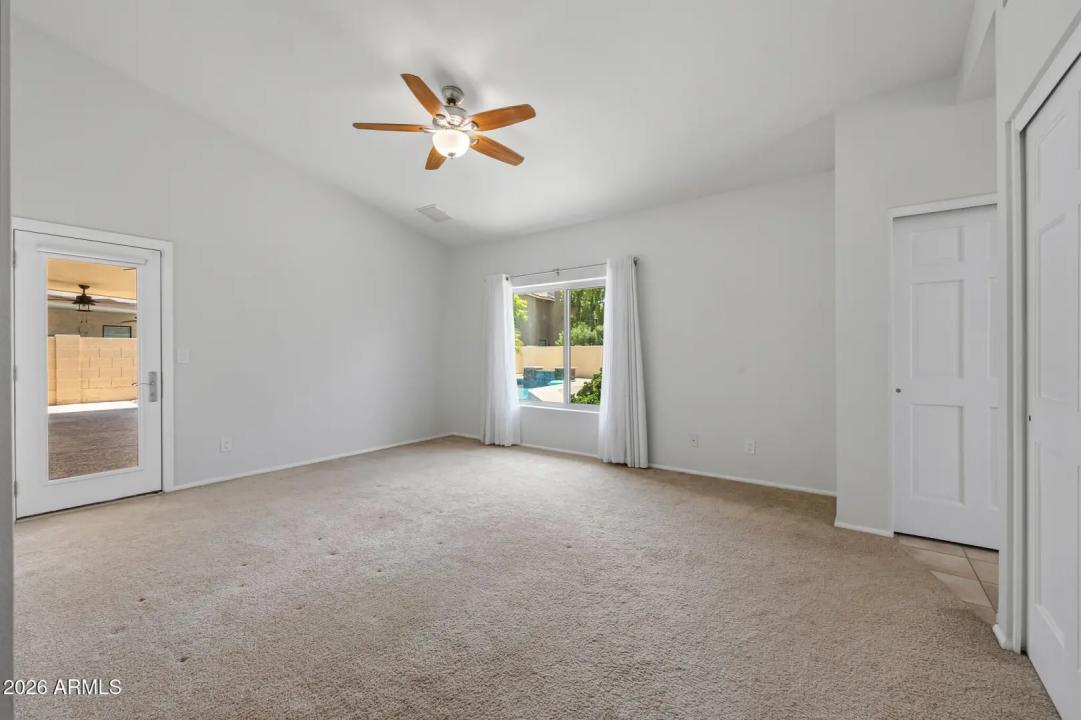 Real Estate Picture 24