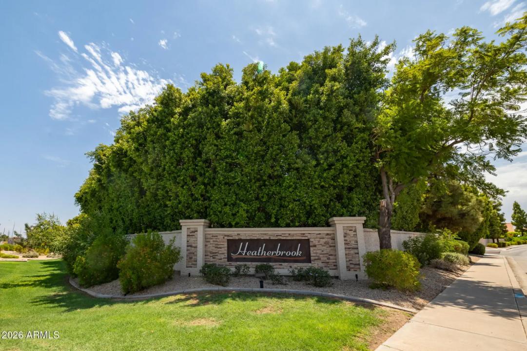 Real Estate Picture 2