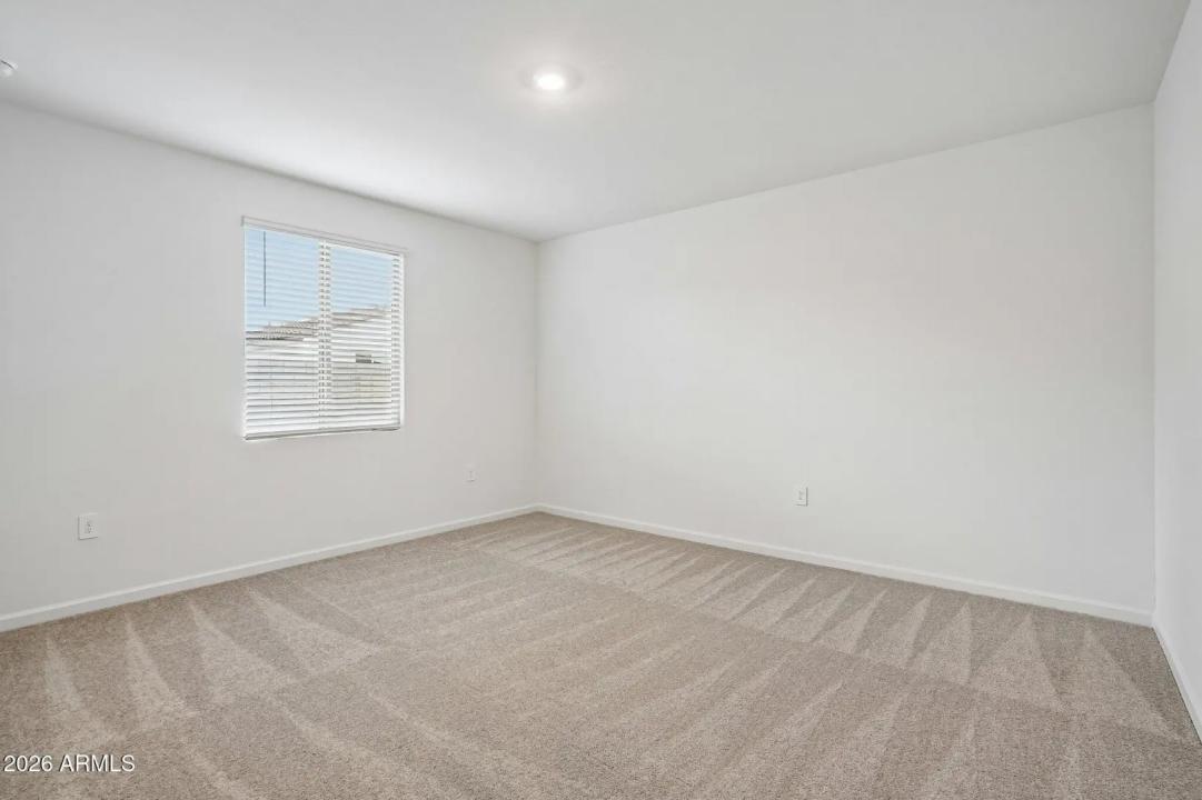 Real Estate Picture 26