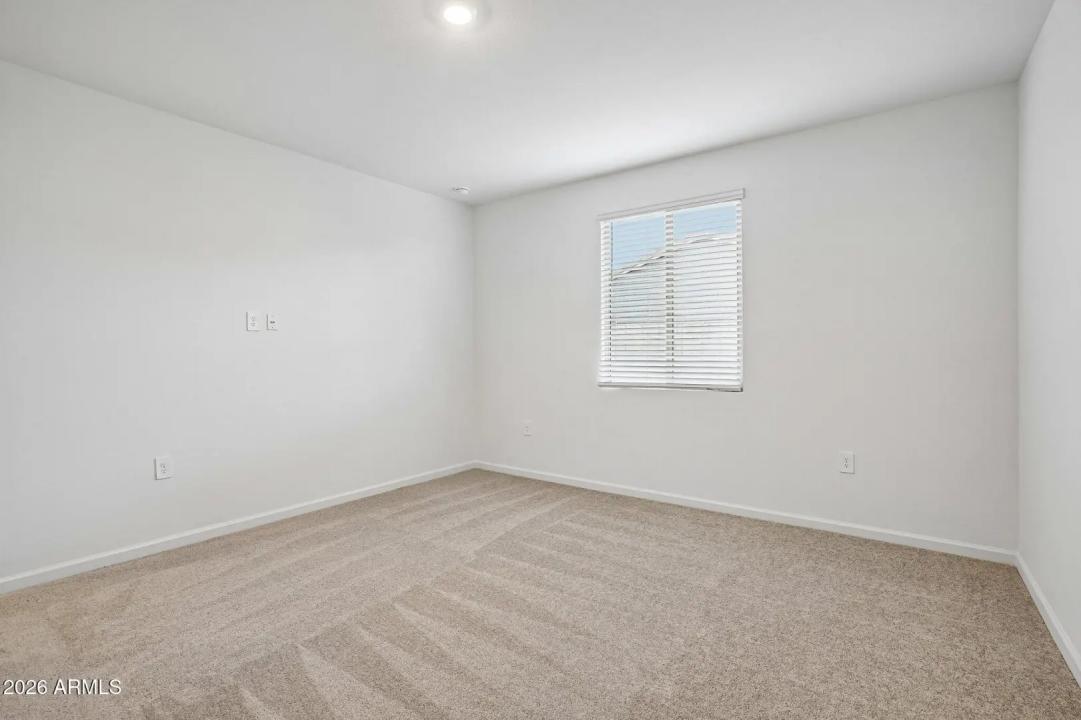 Real Estate Picture 27