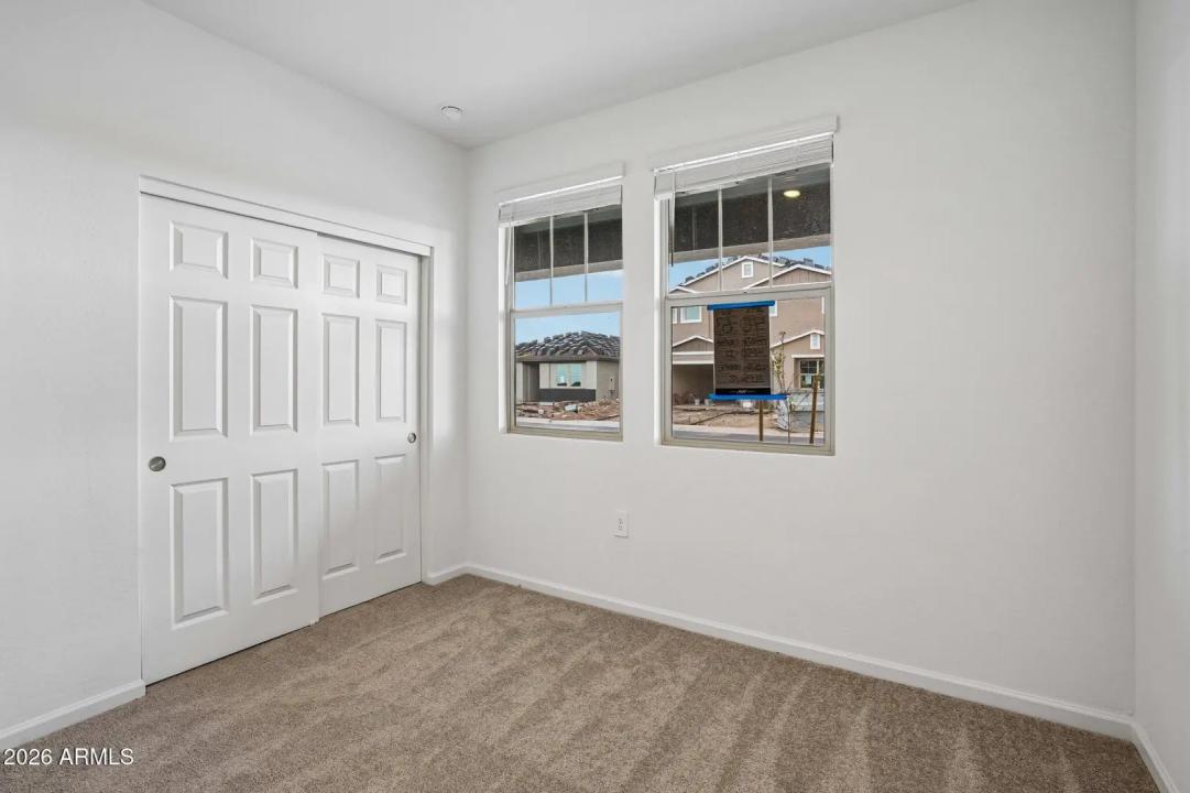 Real Estate Picture 14