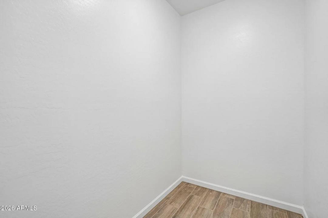 Real Estate Picture 19