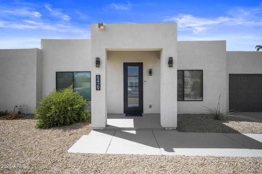 Real Estate Picture 4