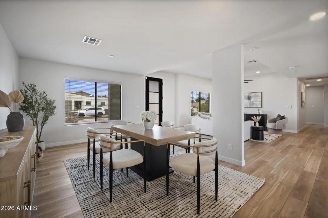 Real Estate Picture 18