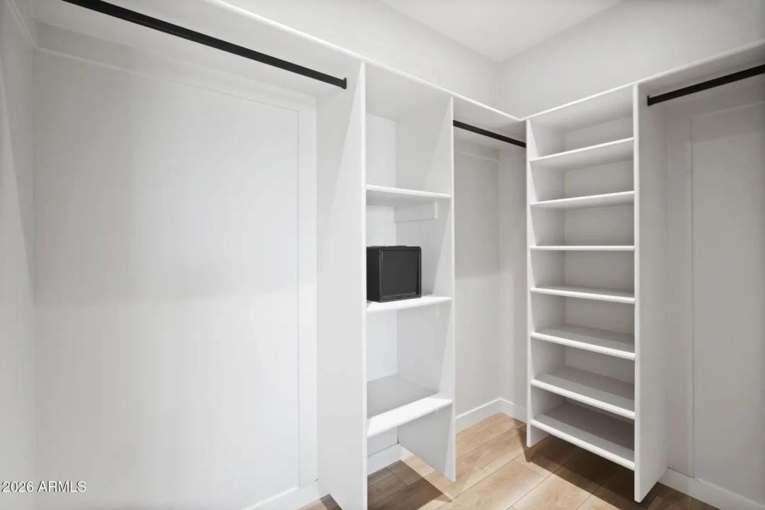 Real Estate Picture 28