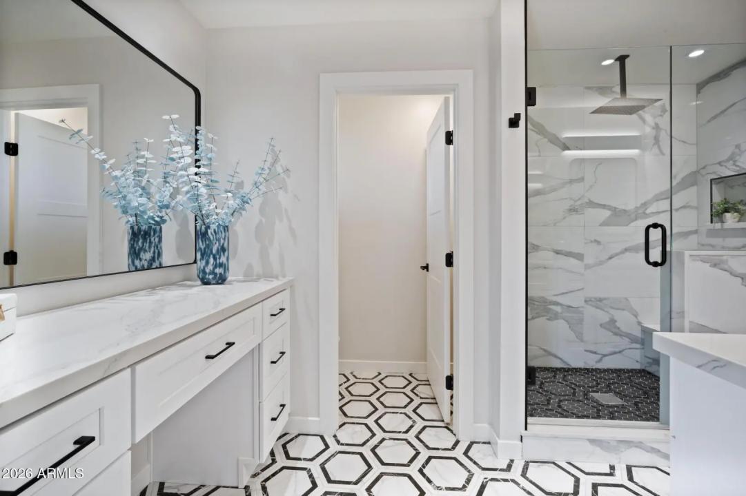 Real Estate Picture 29