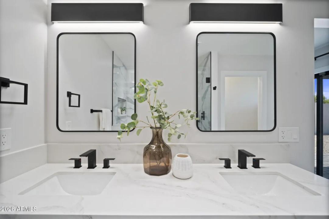 Real Estate Picture 31