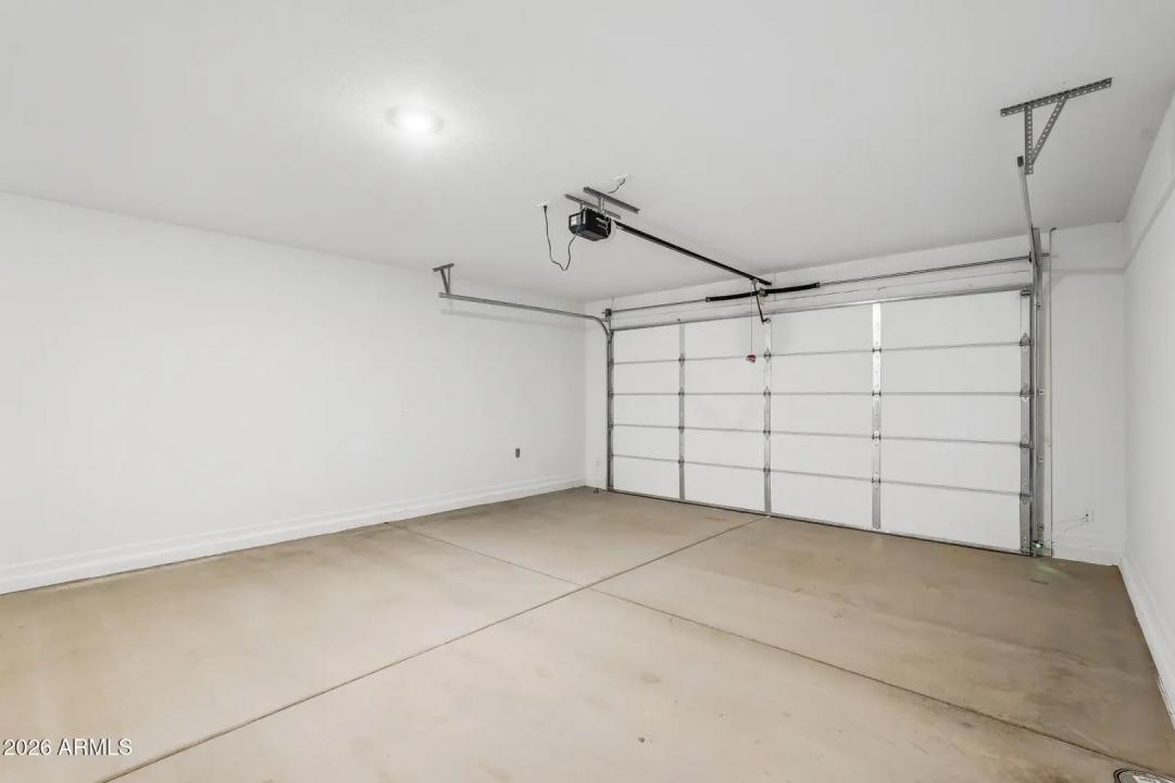 Real Estate Picture 10