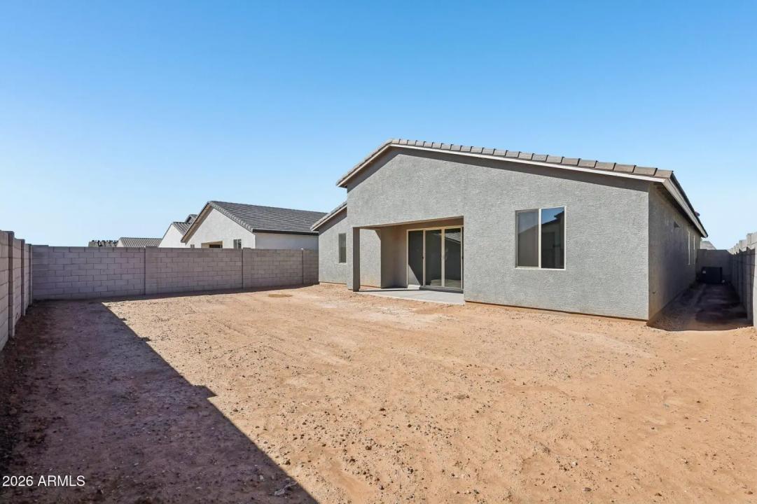 Real Estate Picture 14