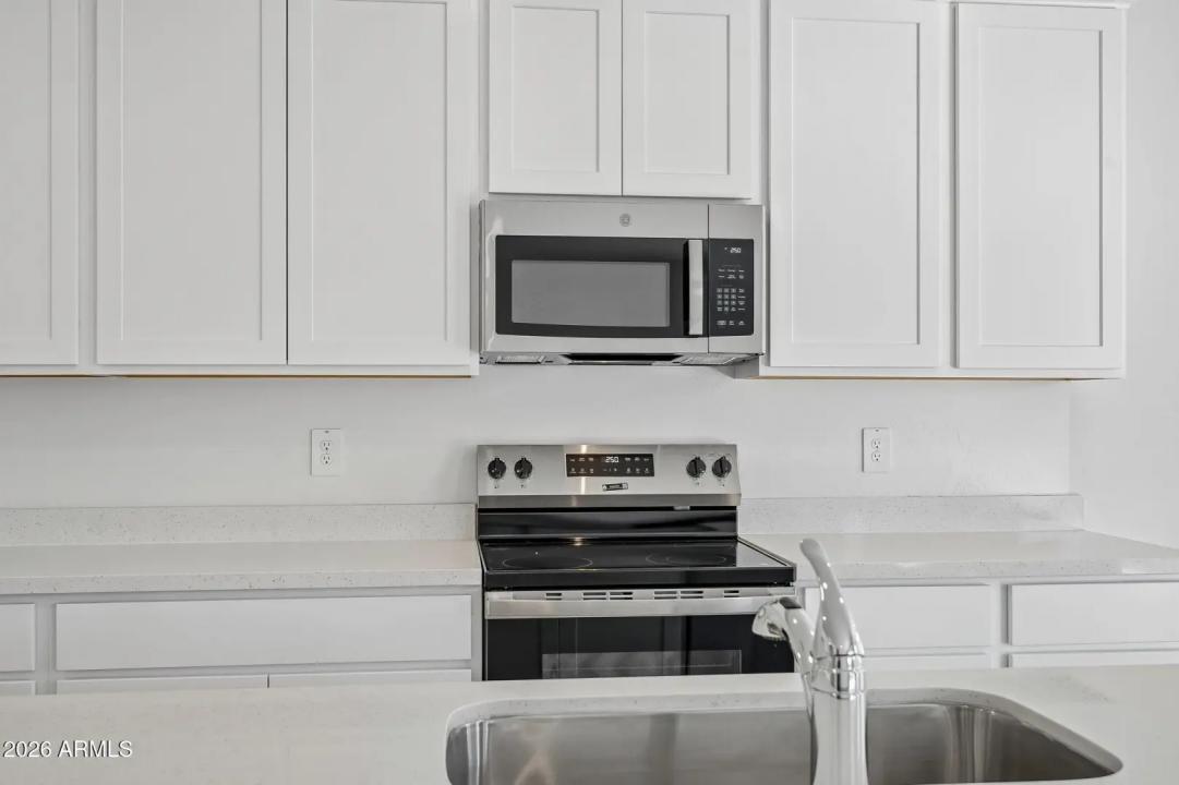 Real Estate Picture 19