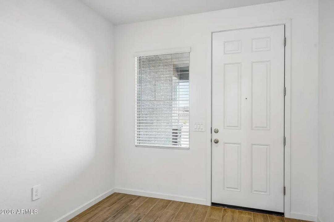 Real Estate Picture 34