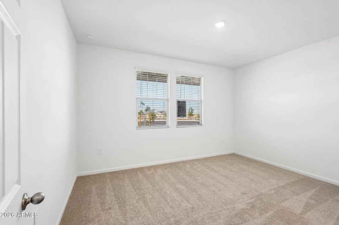 Real Estate Picture 35