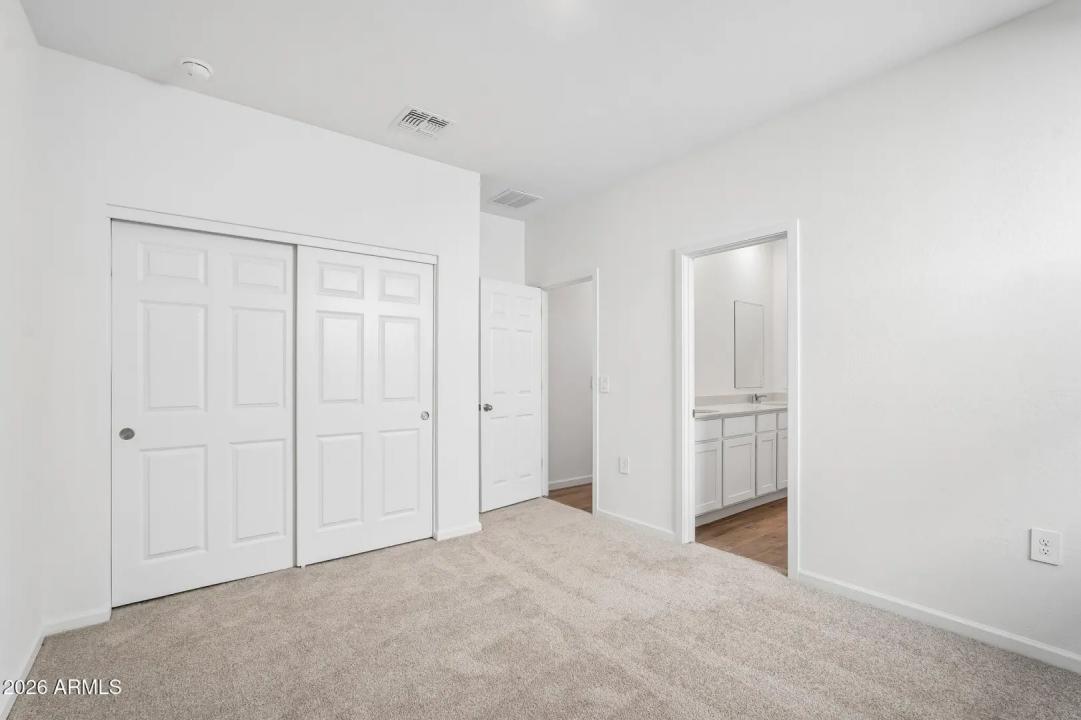 Real Estate Picture 39