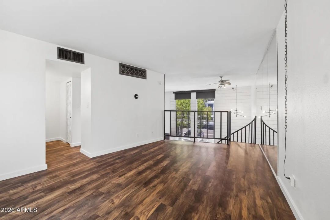 Real Estate Picture 27