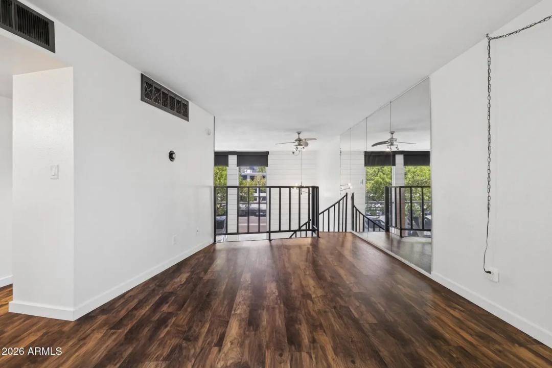Real Estate Picture 33