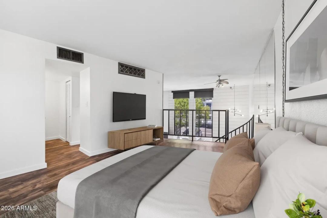 Real Estate Picture 26