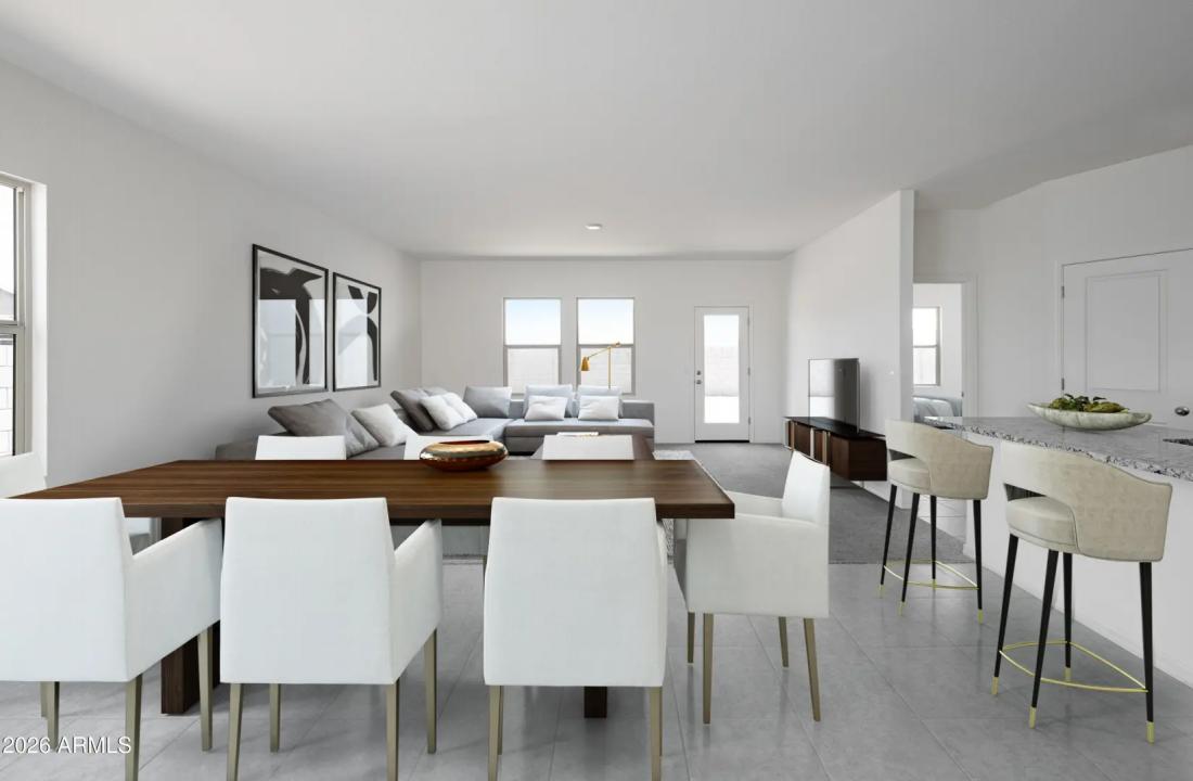 Real Estate Picture 8