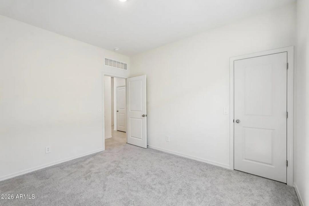 Real Estate Picture 22