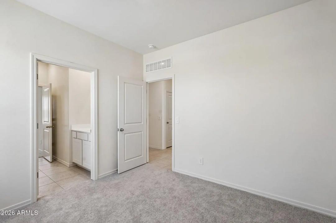 Real Estate Picture 29