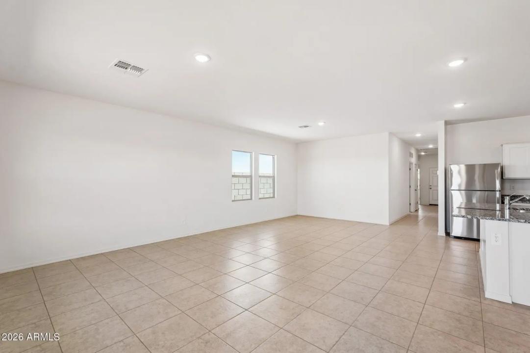 Real Estate Picture 32