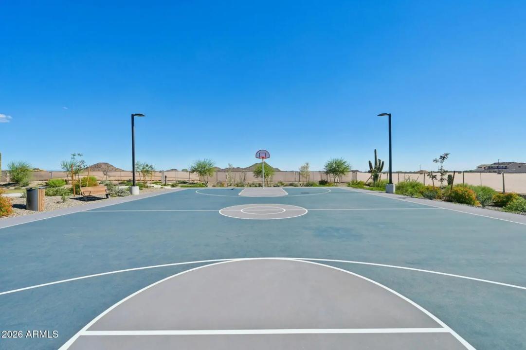 Real Estate Picture 9