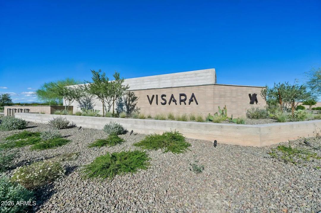 Real Estate Picture 11
