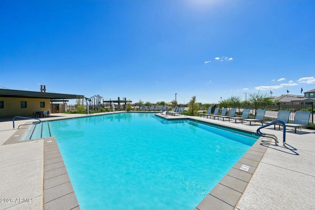 Real Estate Picture 19