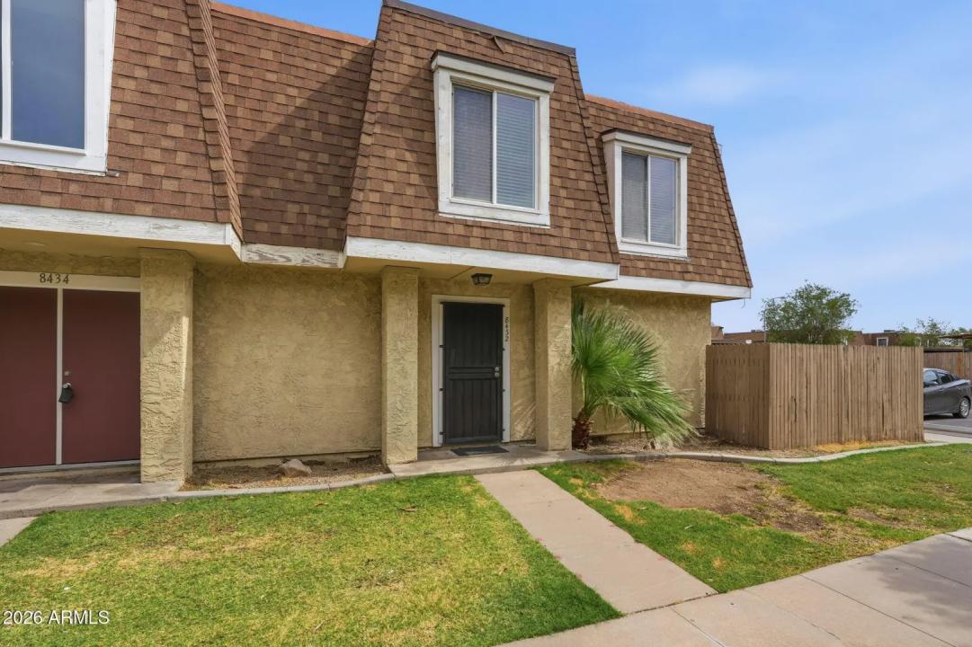 Real Estate Picture 1