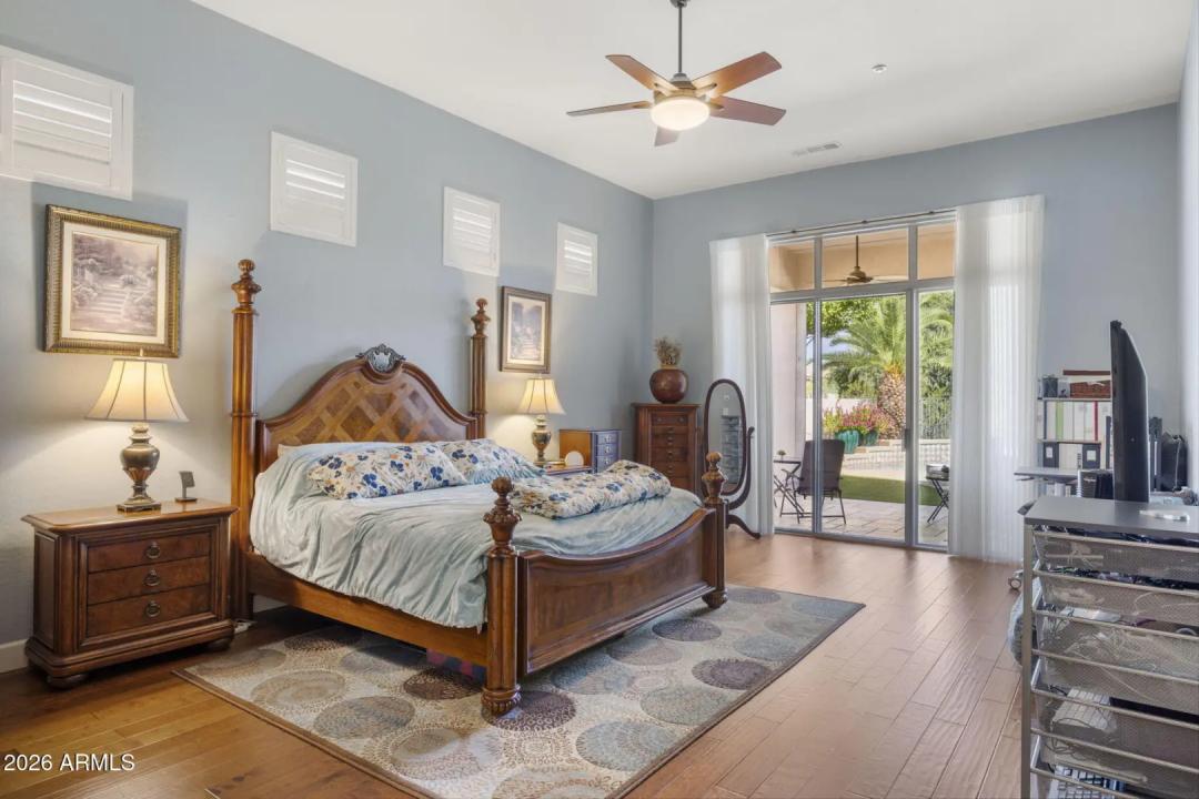 Real Estate Picture 9