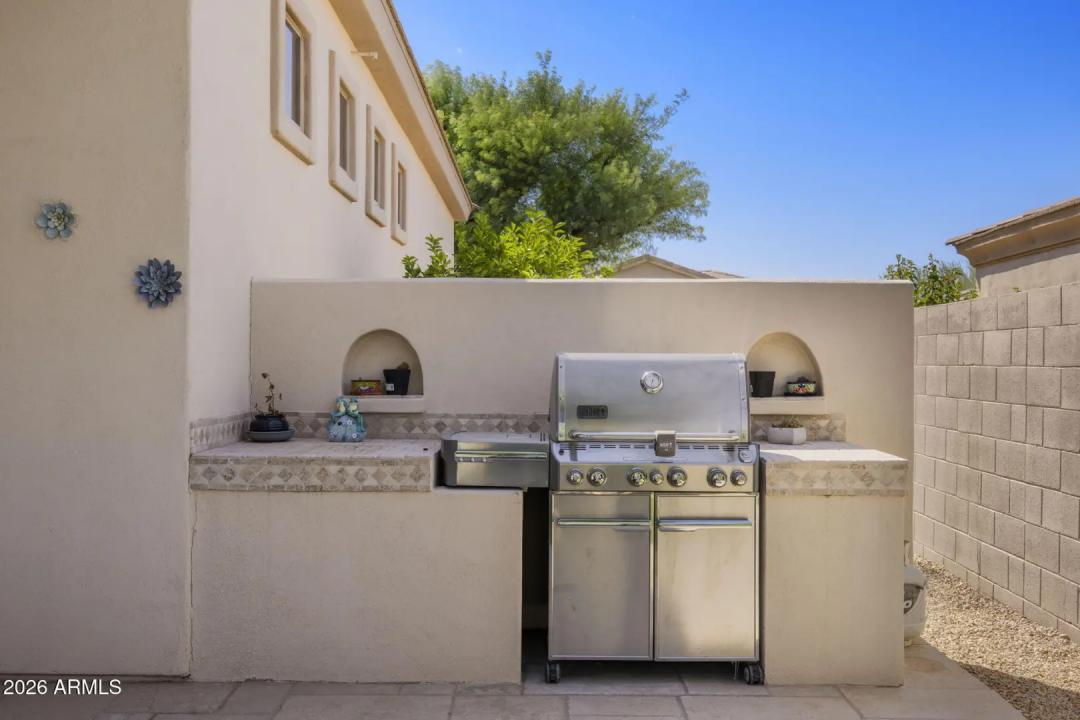 Real Estate Picture 15