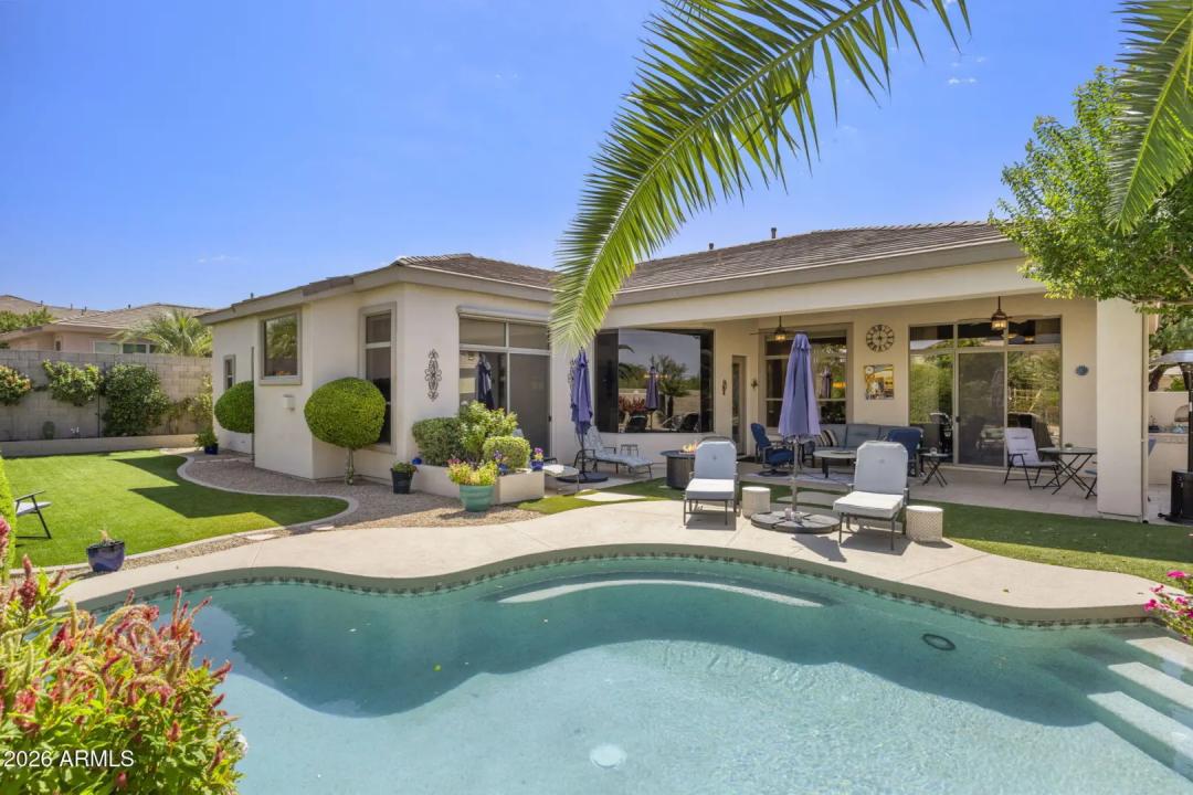 Real Estate Picture 16