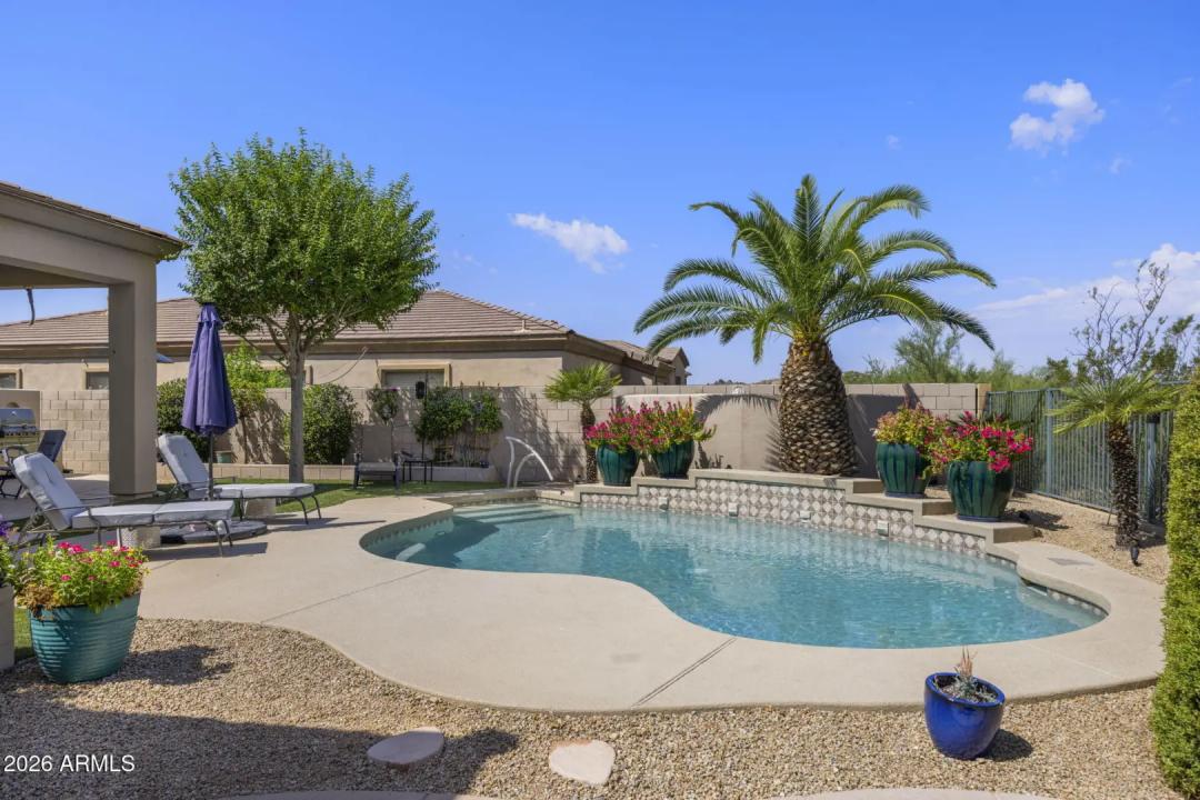 Real Estate Picture 17