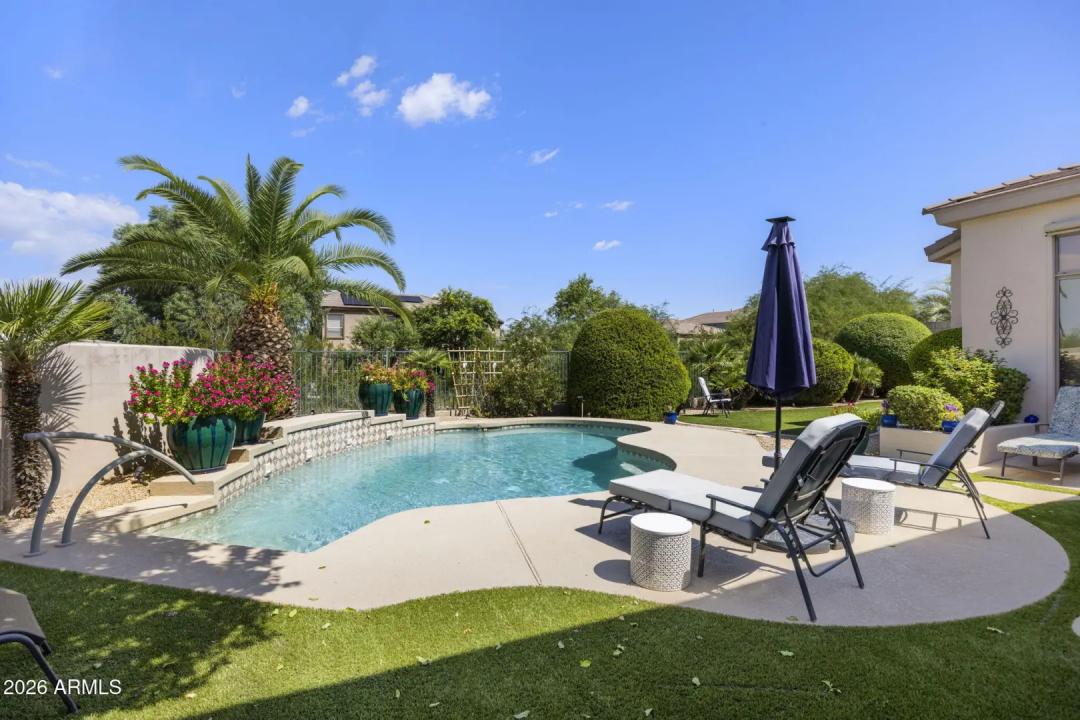 Real Estate Picture 18