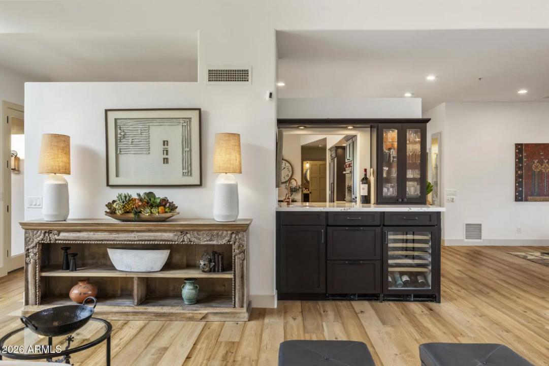 Real Estate Picture 10