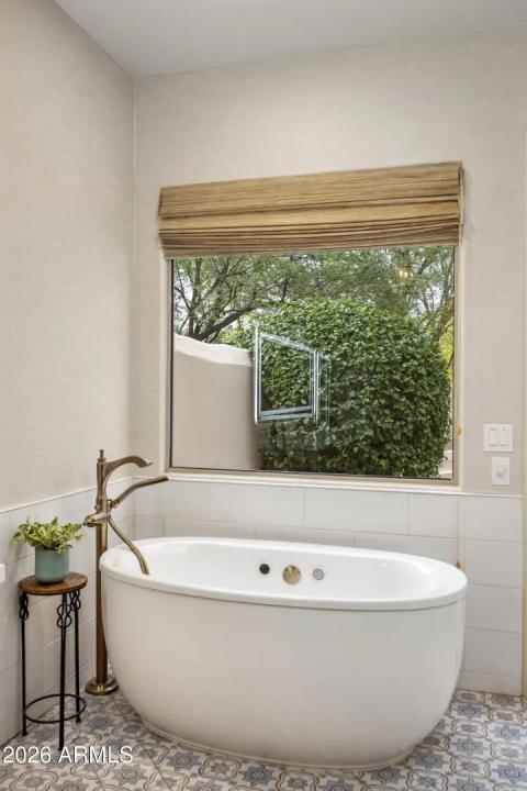 Real Estate Picture 21