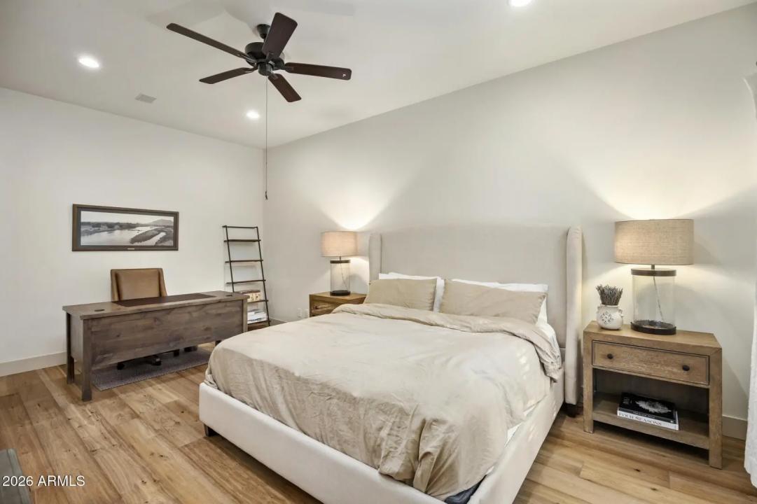 Real Estate Picture 27